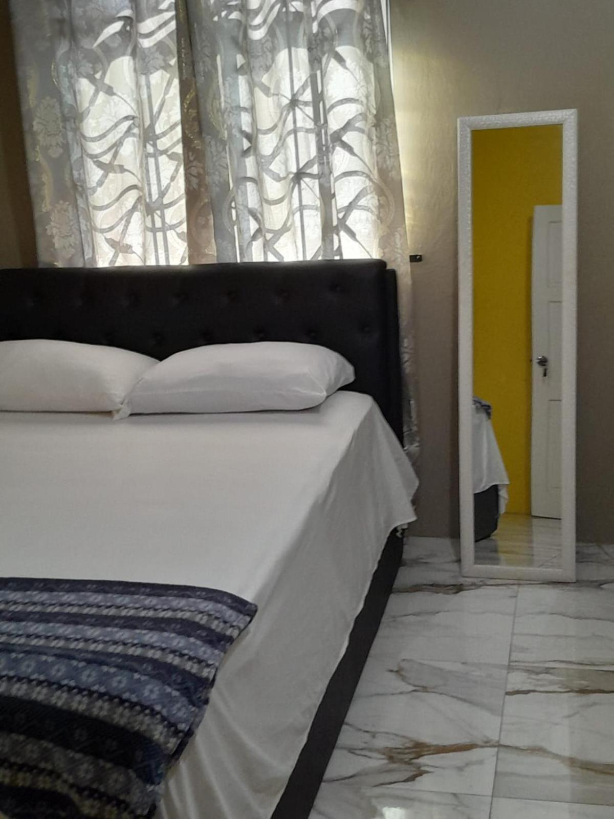 Jamaica Oasis Suite Portmore Luaran gambar